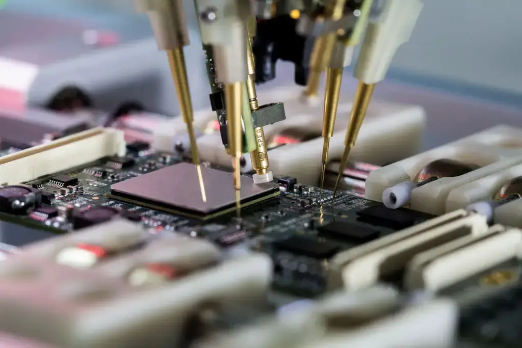 Selecting Flying Probe or Fixture Testing