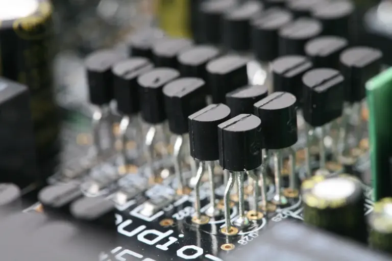What Does a Transistor Symbol Actually Show 2